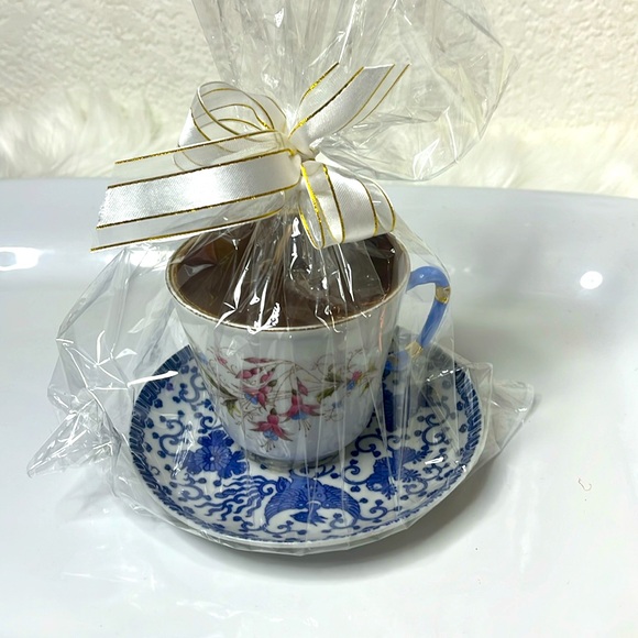 TEA CUP SOY GIFT CANDLE - Picture 1 of 5